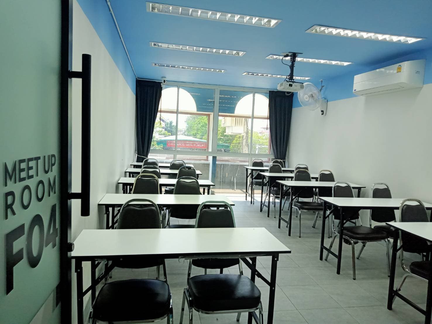 ห้องเรียนพิเศษ F04 gallery view 5